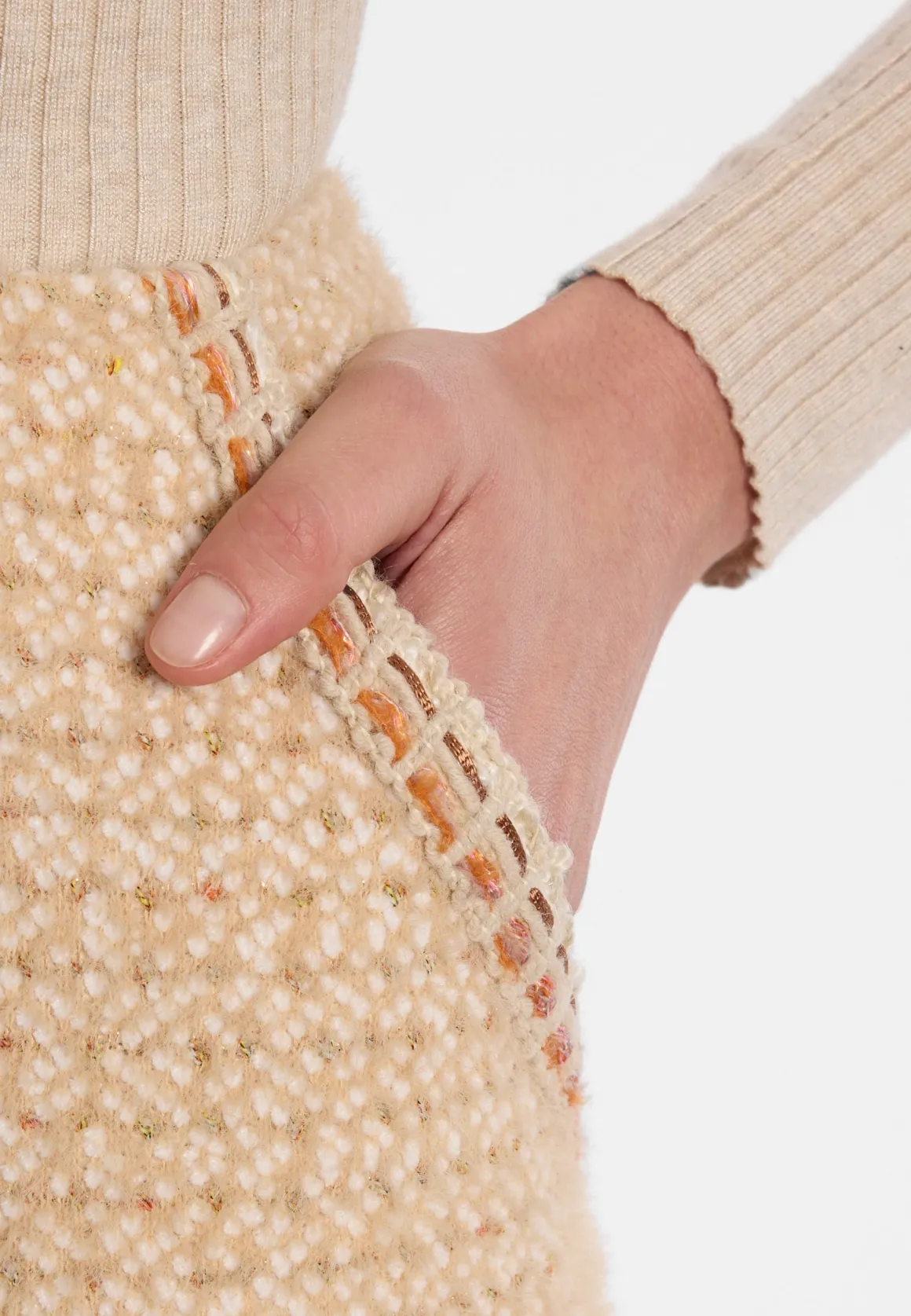 Bouclé-A-Linienrock Enasia