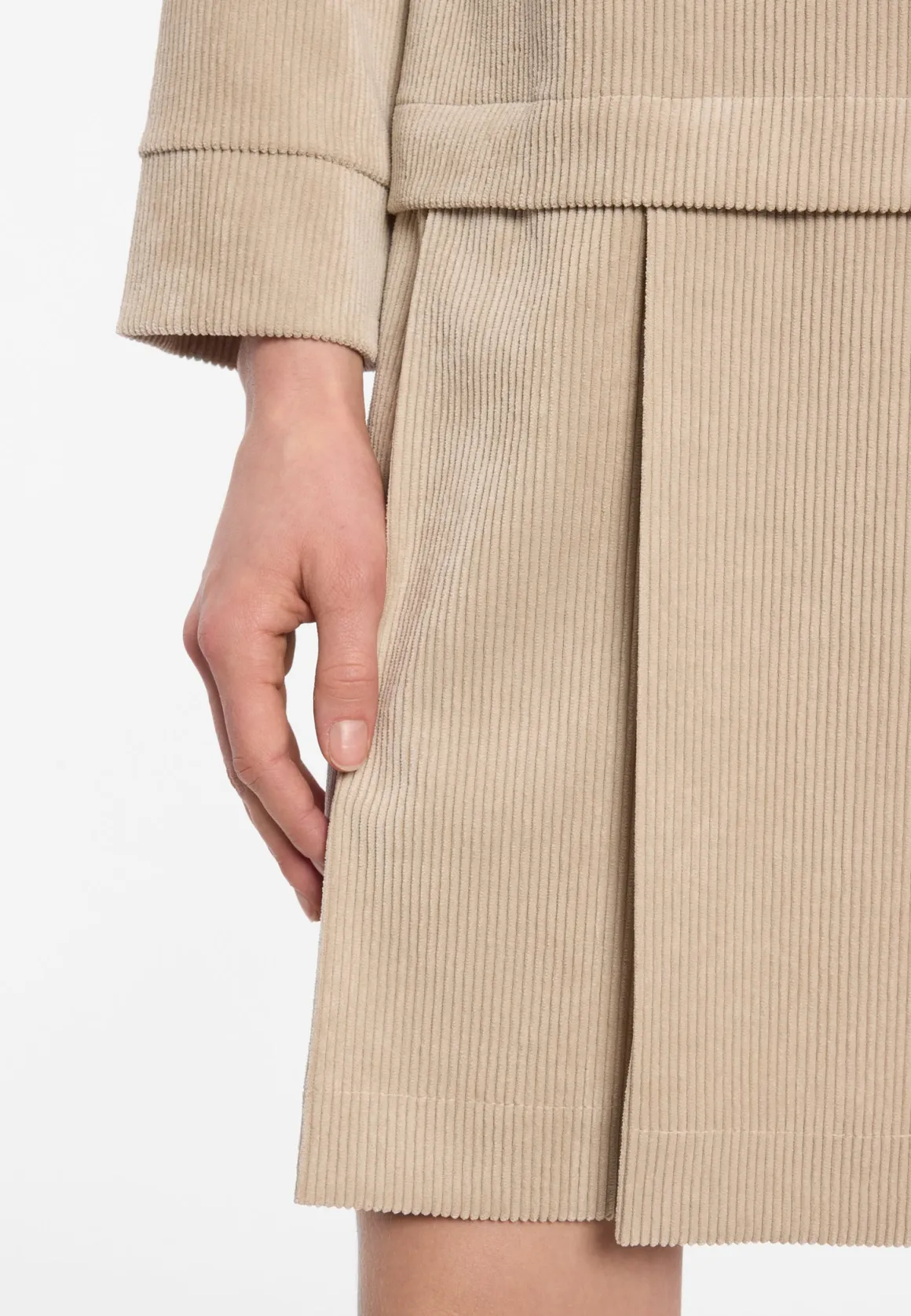 Cord-Kleid mit Faltenrock Enlive