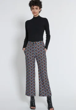 Cropped Hose Halore