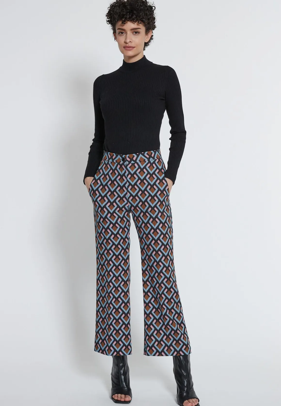 Cropped Hose Halore
