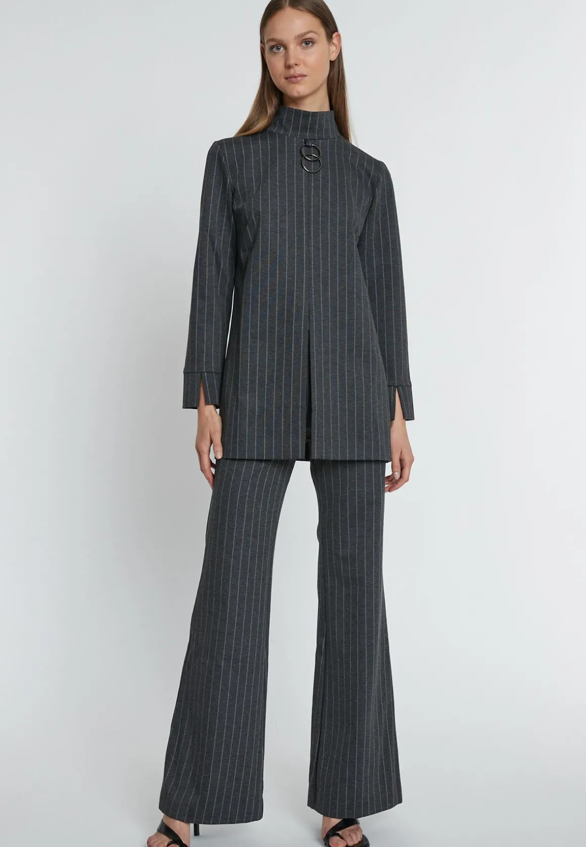 Cut Out Top Mesyne