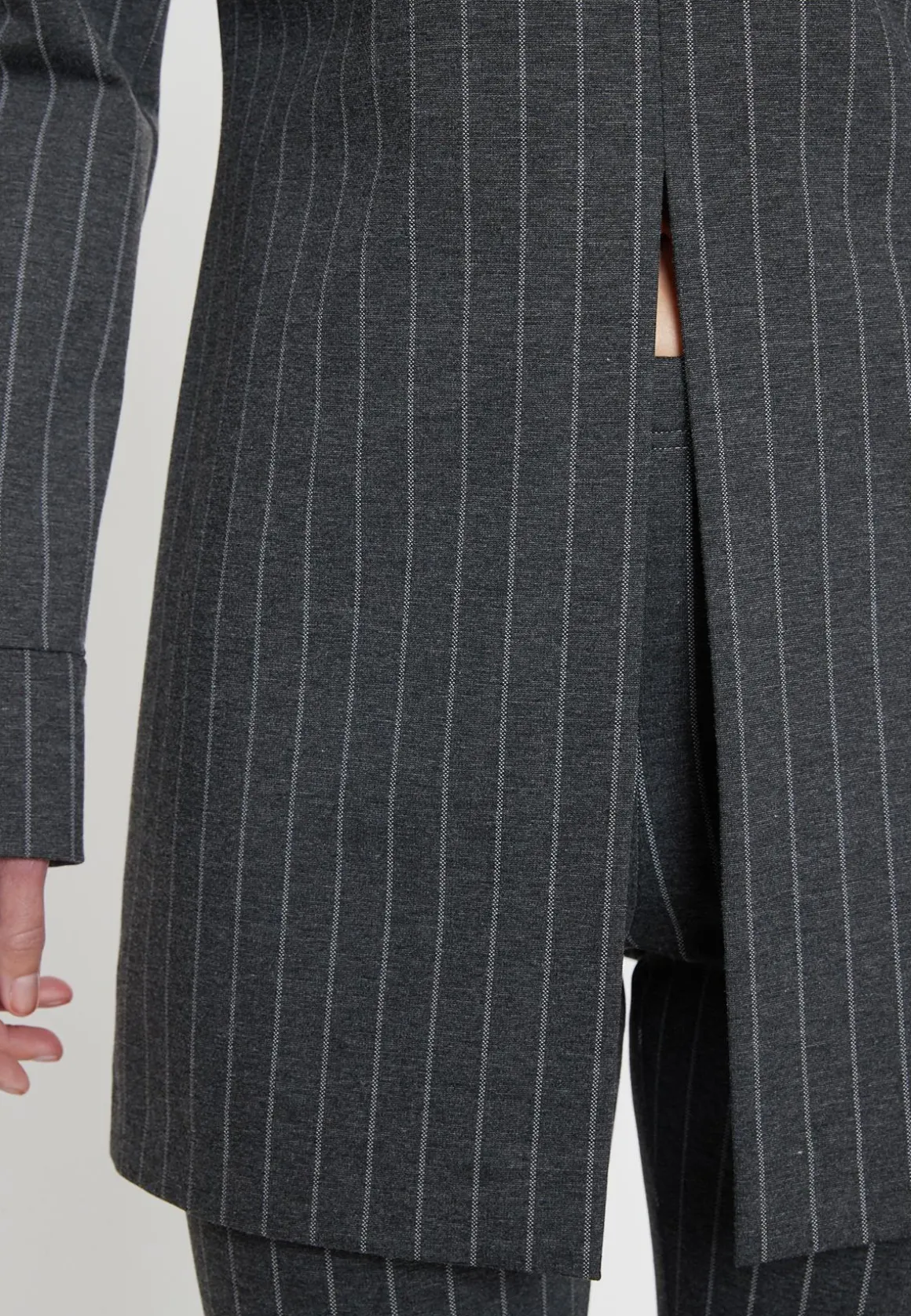 Cut Out Top Mesyne