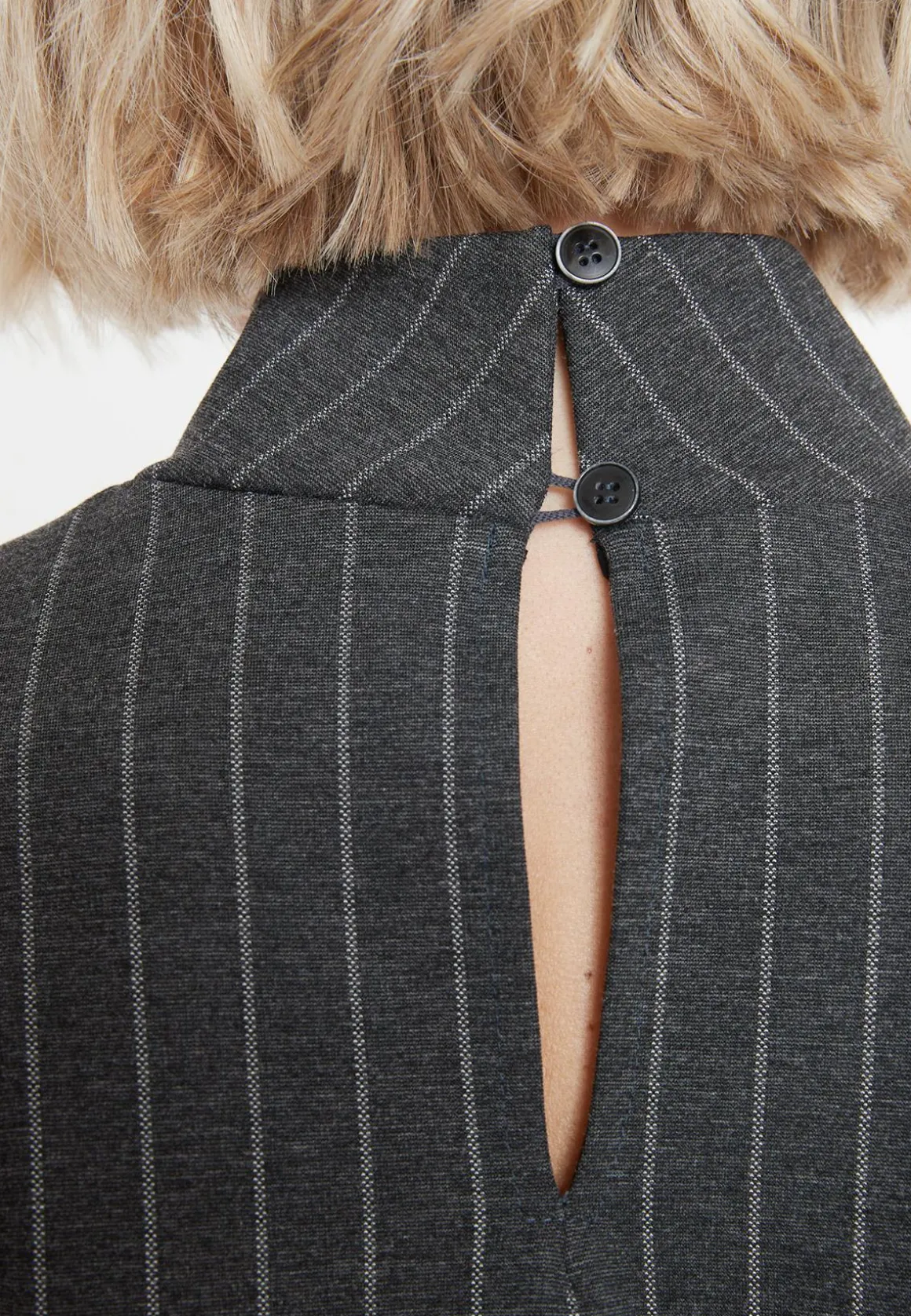 Cut Out Top Mesyne