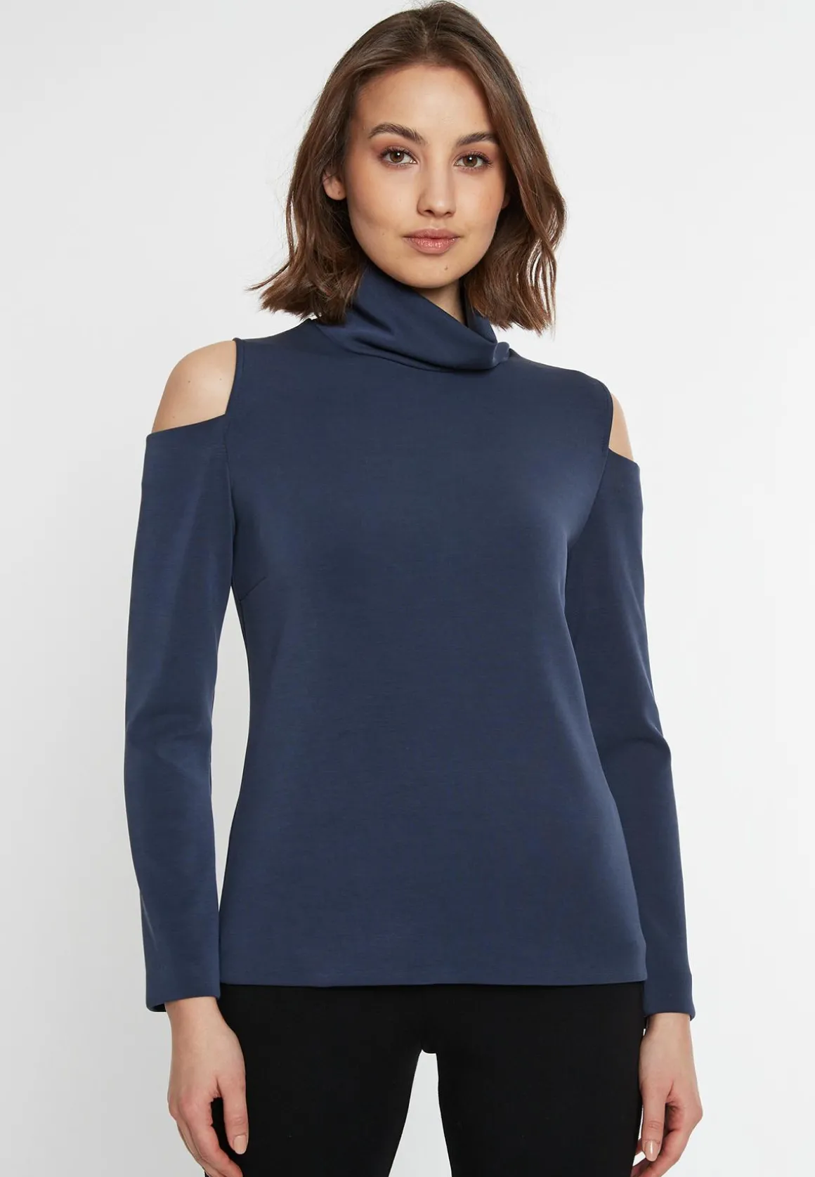 Cut-Out Top Senina