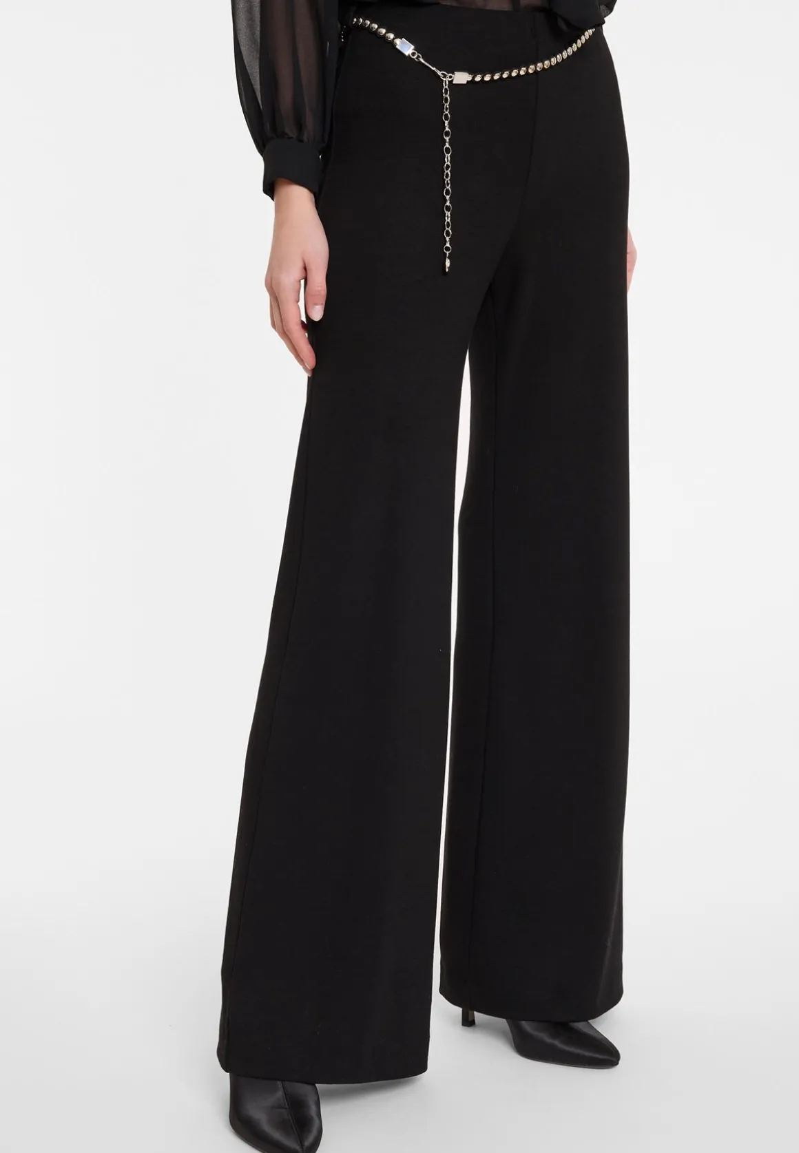 Elegante Hose Agisi