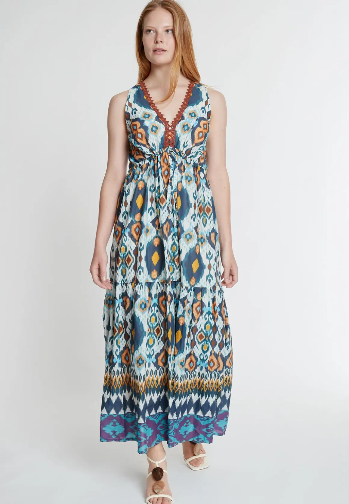 Ethnokleid Kaine