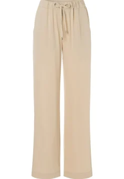 Hose Ramira