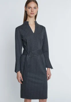 Klassisches Kleid Mesaly
