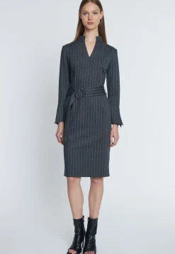 Klassisches Kleid Mesaly