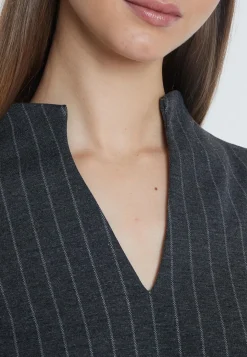 Klassisches Kleid Mesaly