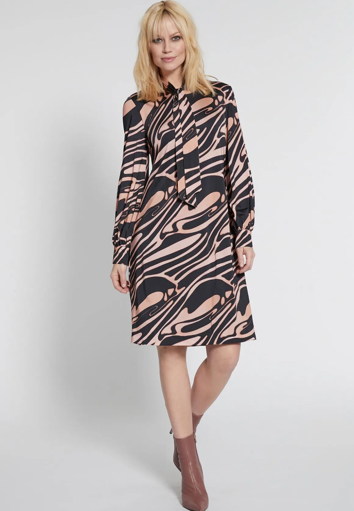 Krawattenkleid Hidana