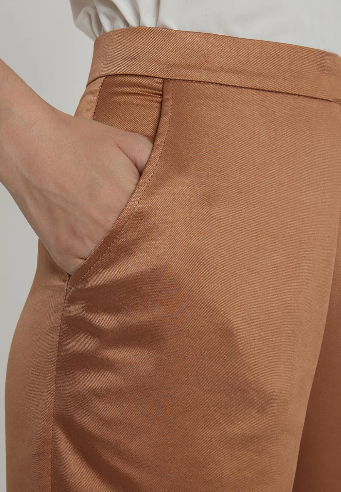Satinhose Pahisea