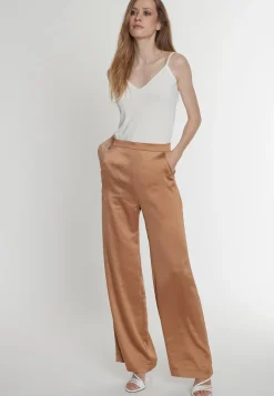 Satinhose Pahisea