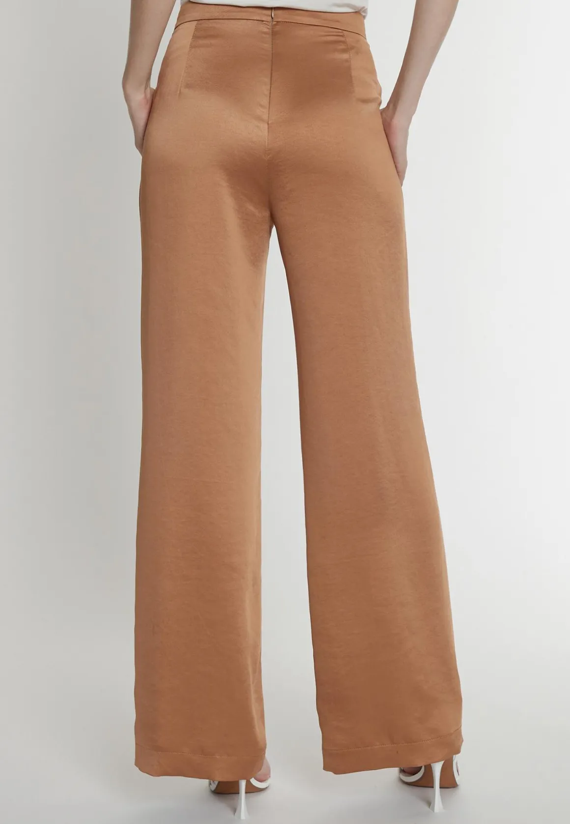 Satinhose Pahisea