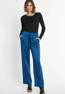Satinhose Sibly