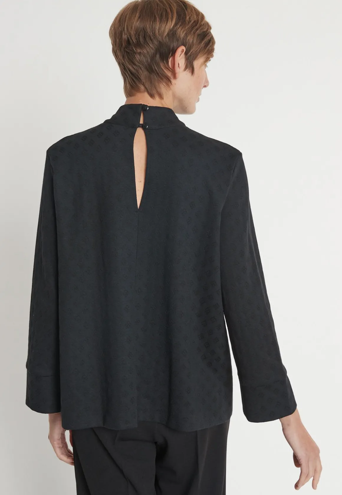 Shirt Hemma