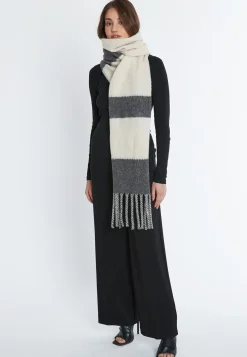 Strickschal Sabea