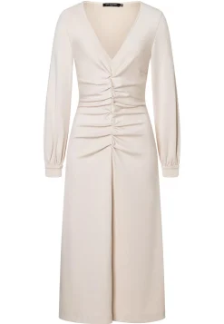 Tailliertes Kleid Hefari